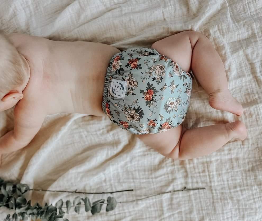 HugInOne double gusset Morning Bloom - heritagehug